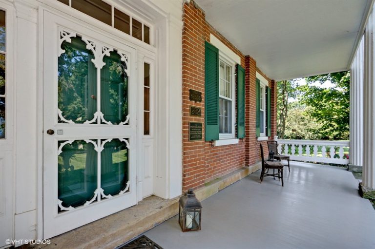 A Historic Greek Revival Antebellum Home in Lexington, MO, is Sarah’s